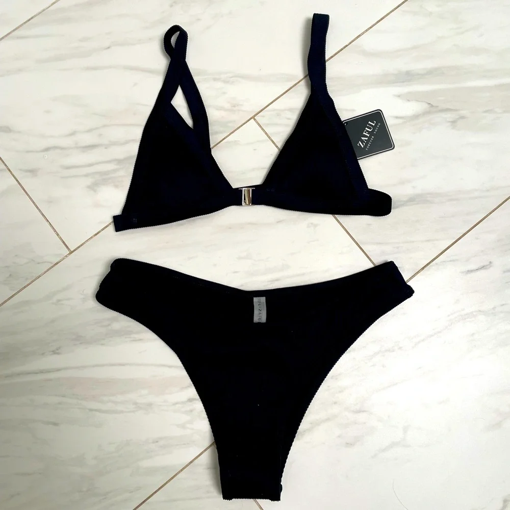 Black Ribbed Bikini - L - Picture 2 of 8